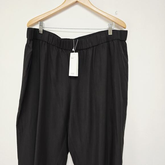 Eileen Fisher Slouchy Crop Pant Size 2X Black Pockets Sandwashed Tencel NWT - Picture 4 of 10